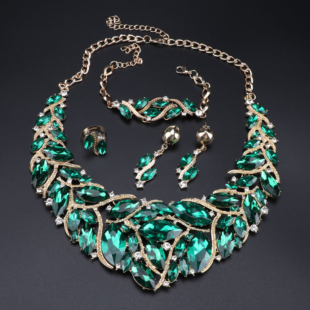 CYNTHIA Luxury Green Colour Cr - Indian Wedding Supply 评论和价格
