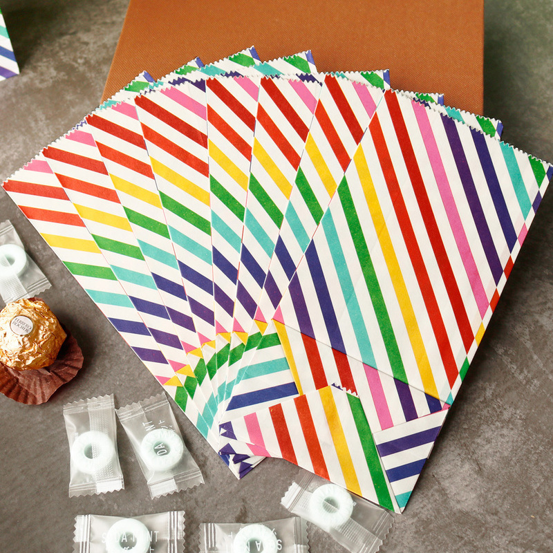 Small Paper Bags Rainbow Print - Wedding Event Supply 评论和价格
