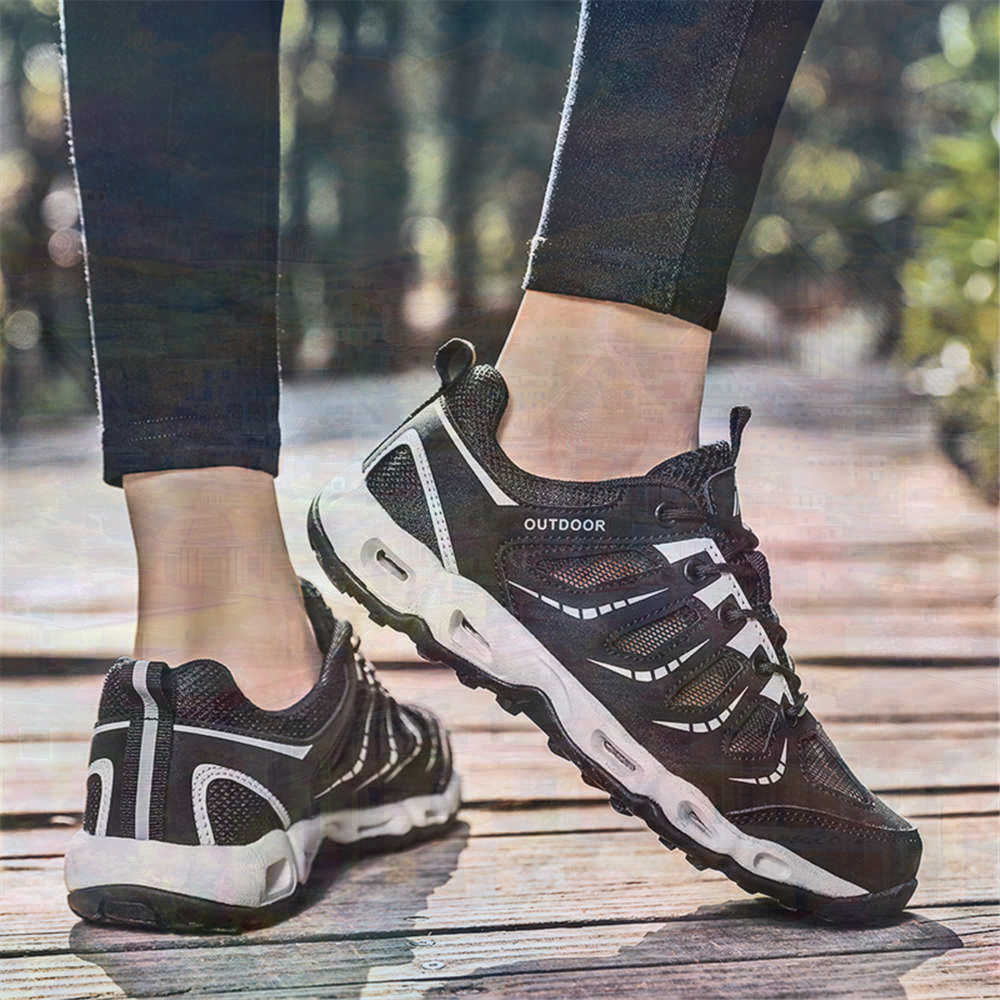 Sumer Round Tip Silver Sneaker - The Wedding Supply Store 评论和价格