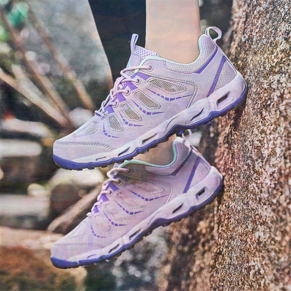 Sumer Round Tip Silver Sneaker - The Wedding Supply Store 评论和价格